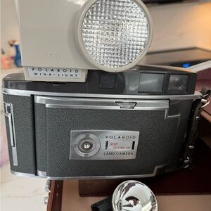 Polaroid 900 Electric Eye Land Camera - Black